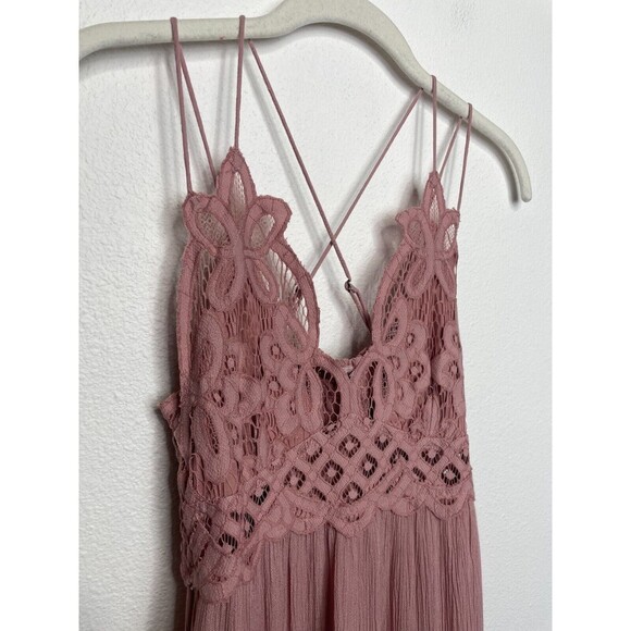 Free People Small One Adella Slip Mini Dress Rose Crochet Lace Tiered Ruffle NWT - Picture 6 of 15